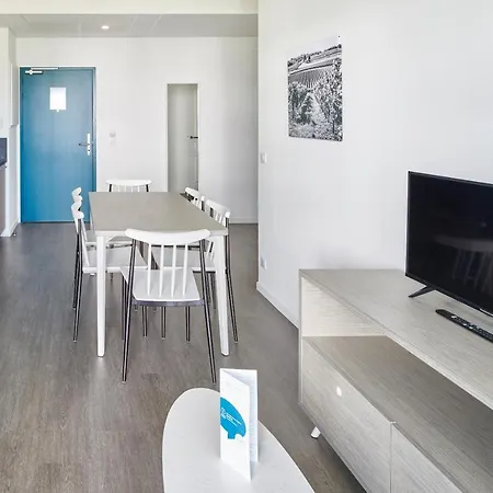 アパートホテル Bleues Les Coteaux De