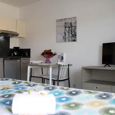 Bleues Les Coteaux De ジョンザック