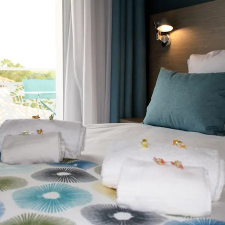 アパートホテル Bleues Les Coteaux De 4*