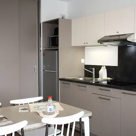 Bleues Les Coteaux De アパートホテル