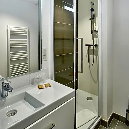 Bleues Les Coteaux De Apart Otel 4*