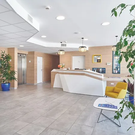 Hotel apartamentowy Bleues Les Coteaux De Jonzac
