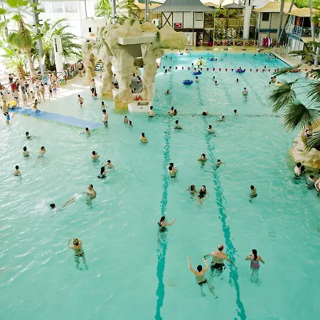 アパートホテル Bleues Les Coteaux De